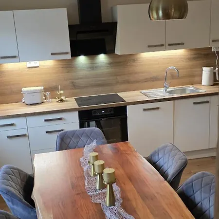 Mary Апартаменты *